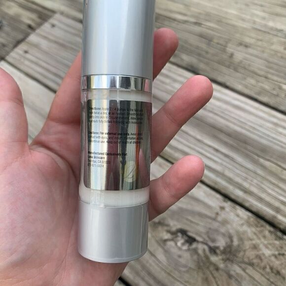 Luna Skincare Rejuvenating Facial Serum Anti Aging Moisturizer Cream - Picture 3 of 3